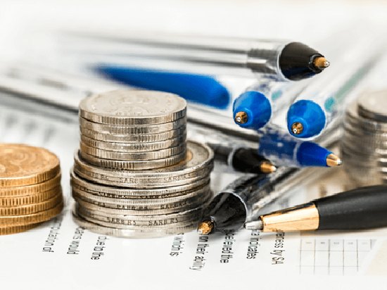 美国中期选举“金主换人”!加密、AI、博彩狂砸3.77亿美元